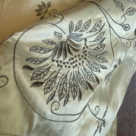 Pottery Barn 50W x 108L Lemongrass Green LINED Silk Dupioni Drapes. Set of 2. - Picture 5 of 9